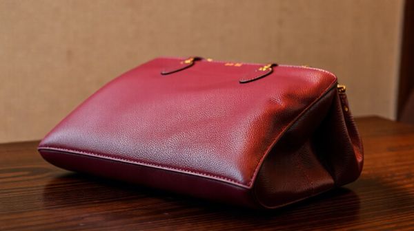 Die besten Handtaschen für stilvolle Anlässe von Dionecouture