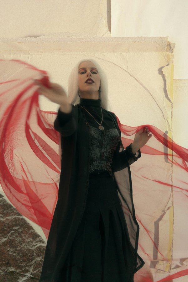 Gothic bekleidungsgeschäft: ausdruck deiner persönlichkeit in mode